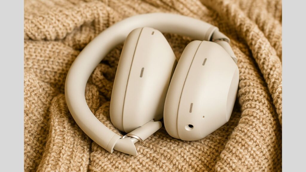 Sony WH-1000XM6 Image Sony WH-1000XM6 Review